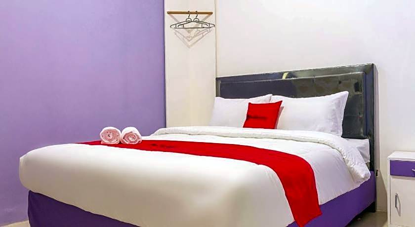 RedDoorz Plus @ Tuparev Cirebon 2.