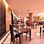 Rocky Plaza Hotel Padang