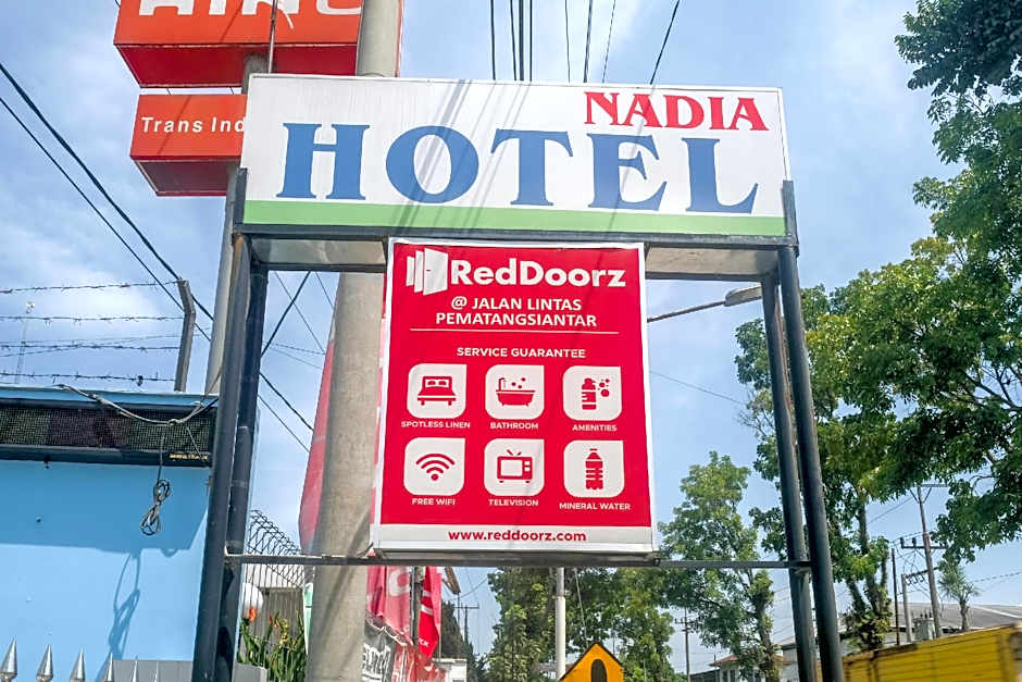 RedDoorz @ Jalan Lintas Pematangsiantar