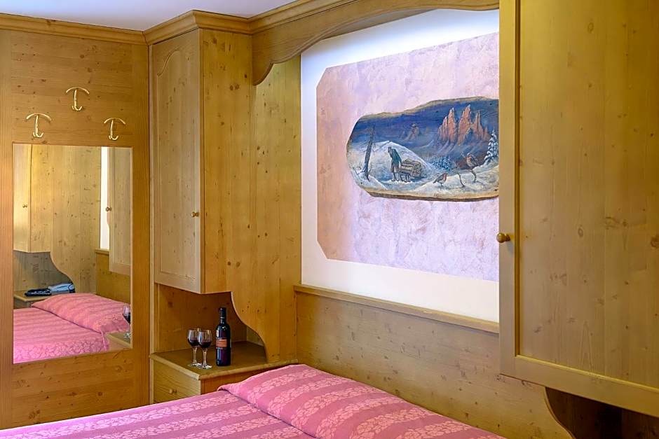 Albergo Miravalle-Tre Cime Views