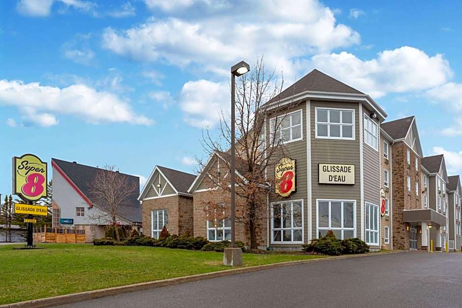 Super 8 by Wyndham Quebec City