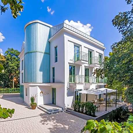 Luna Residence Villa