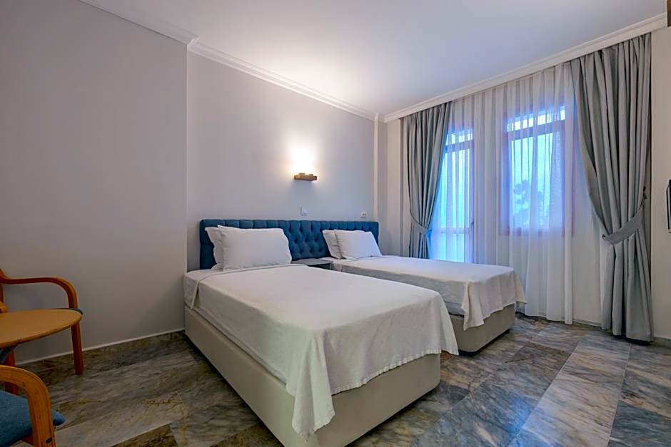 Hanedan Beach Hotel