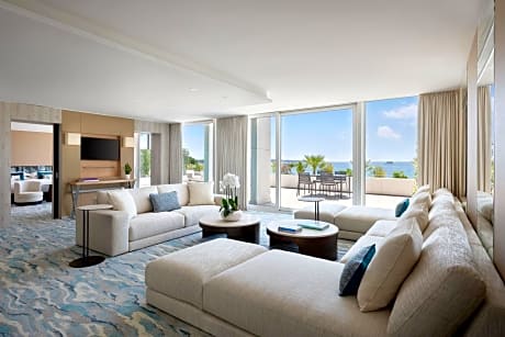 Seafront Vise Presidential Suite with Terrace