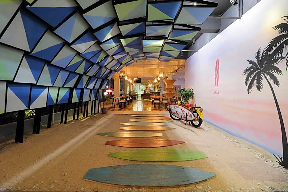 Koa D Surfer Hotel