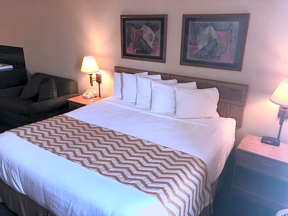 Travelodge by Wyndham Grand Island