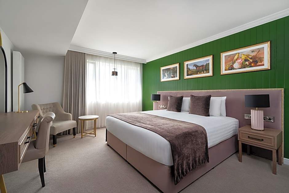 Ivanhoe Inn and Hotel