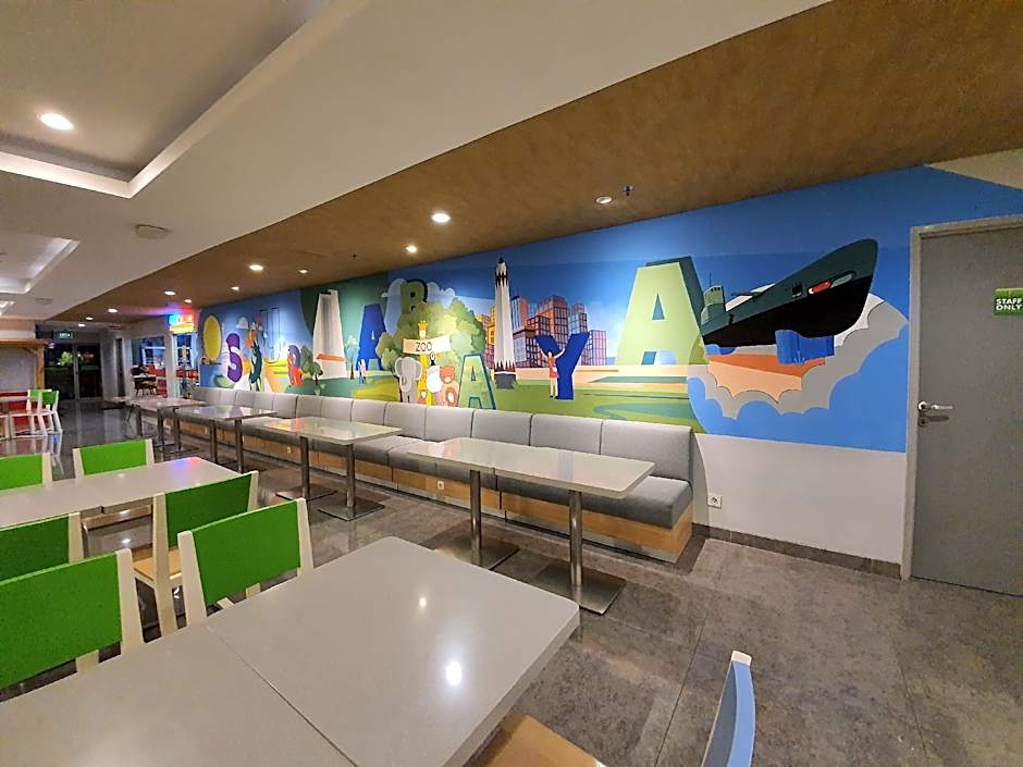 Pop Hotel Diponegoro Surabaya