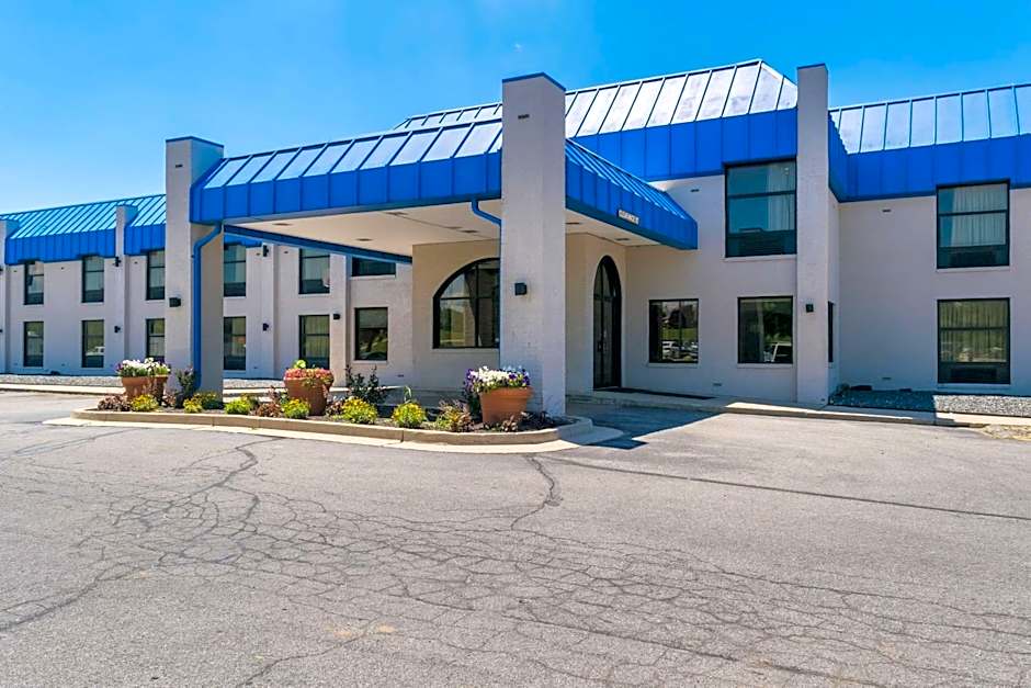 Motel 6-Richmond, IN