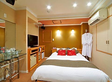 Hotel California Kaminarimon (Adult Only)