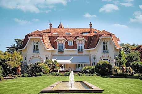 Chateau du Clair de Lune - Boutique Luxury Hotel