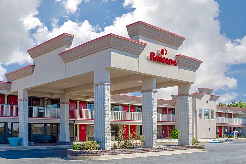 Ramada Hotel & Conference Center by Wyndham Edgewood