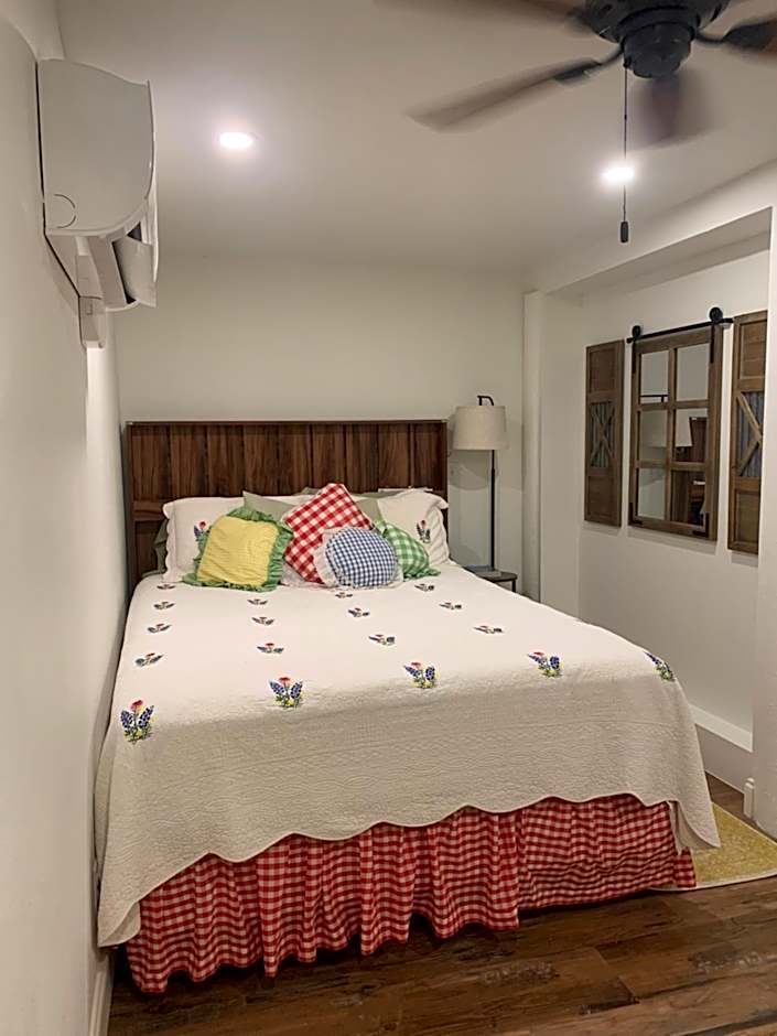 Lamb's Rest Inn B&B – New Braunfels, TX