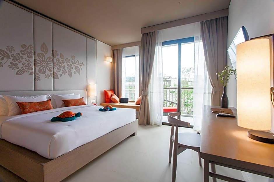 Proud Phuket Hotel (SHA Plus)