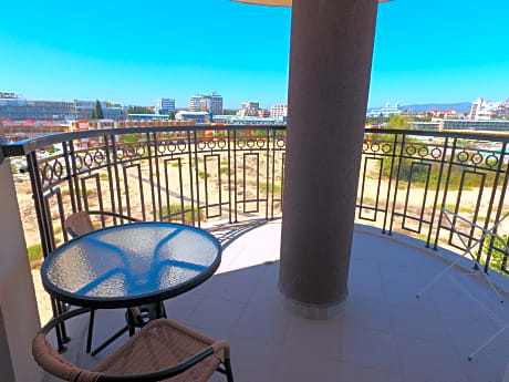 Apartment park view 2