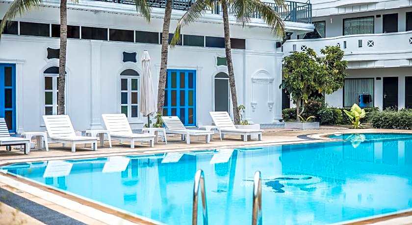 Blue Carina Inn Hotel (SHA Plus)