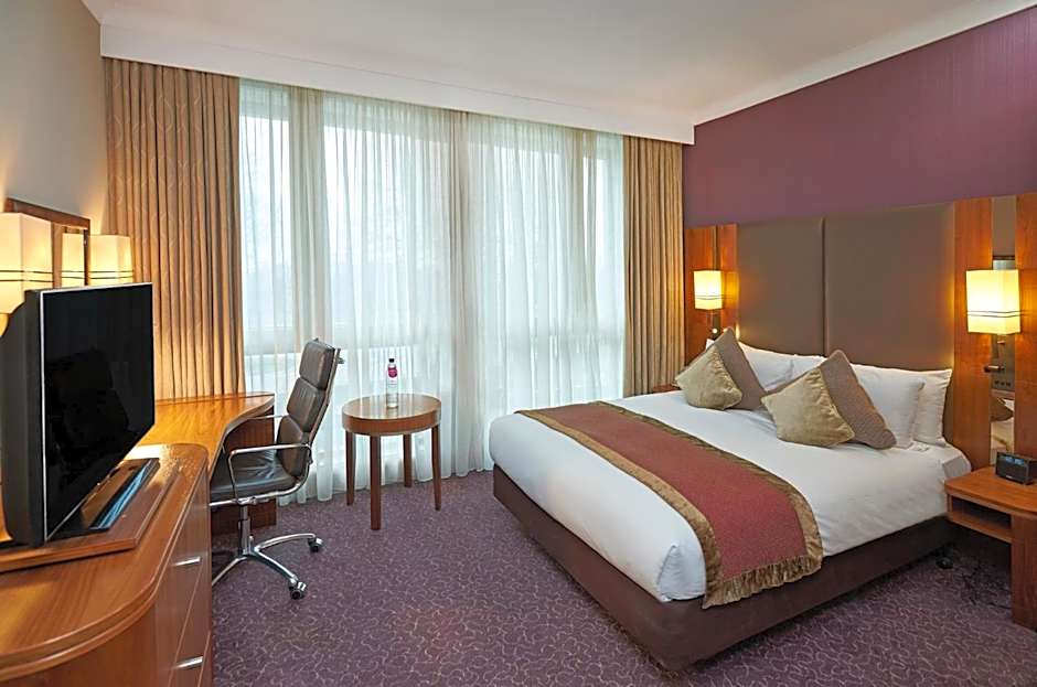 Crowne Plaza London Ealing By IHG