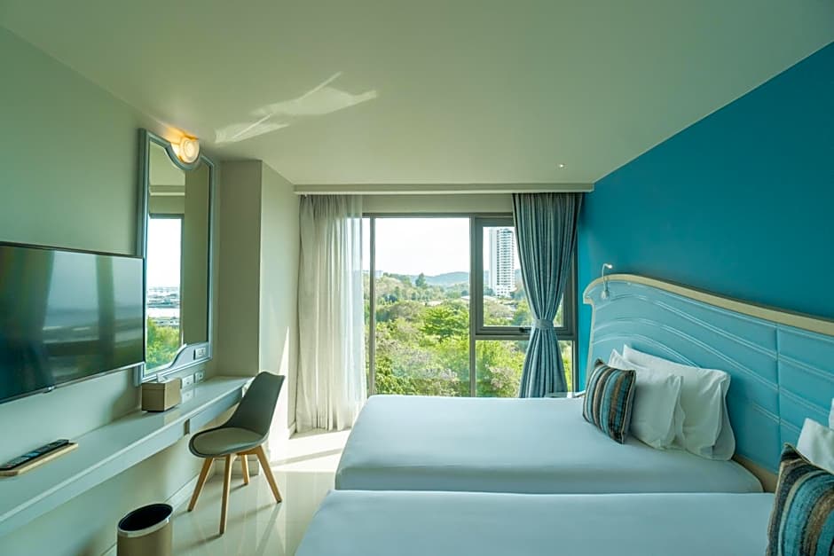 Centara Sonrisa Residences & Suites Sriracha
