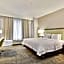 Hampton Inn By Hilton Alexandria-Old Town/King St. Metro