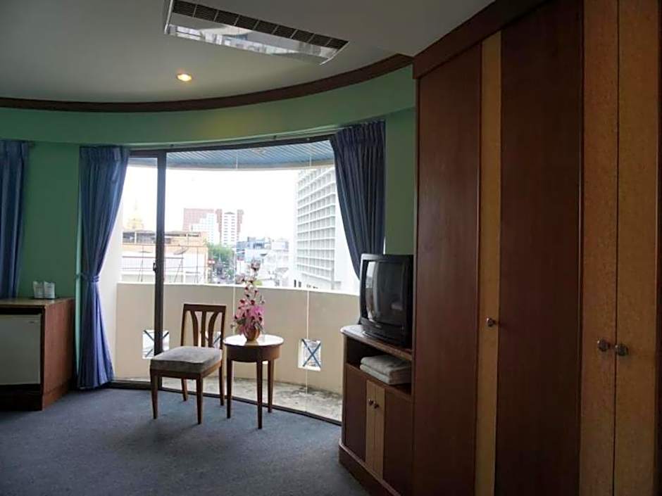 Tanaphat Hatyai Hotel