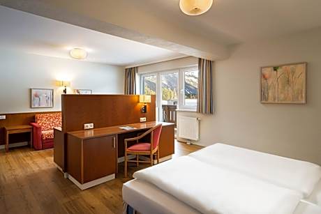 Family Room with Mountain View