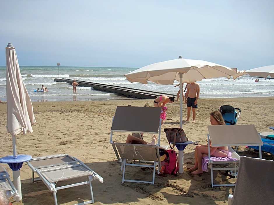 Hotel Marlisa Pier