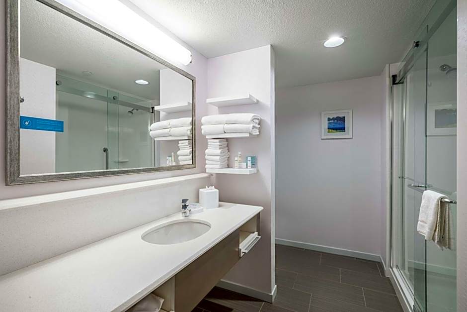 Hampton Inn By Hilton & Suites Newburgh Stewart Airport, NY