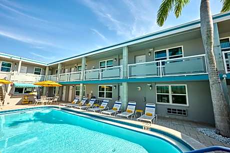 Camelot Beach Suites