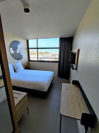 Double Room (1 - 2 Adults)