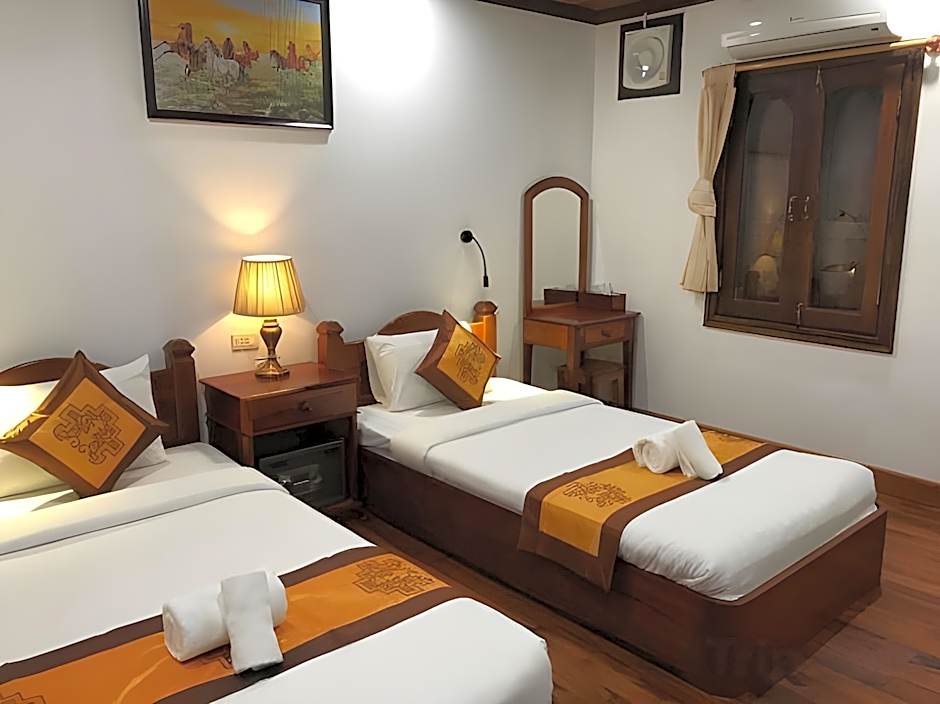 Luang Prabang Oudomlith Villa & Travel