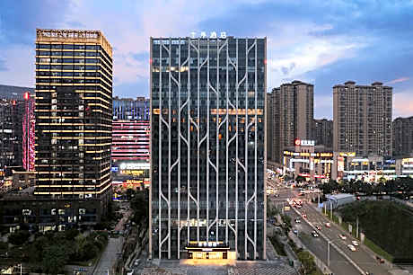 Ji Hotel Luzhou MixC Financial Center