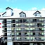 Mountain Vista Inn & Suites - Near the Island inPigeon Forge