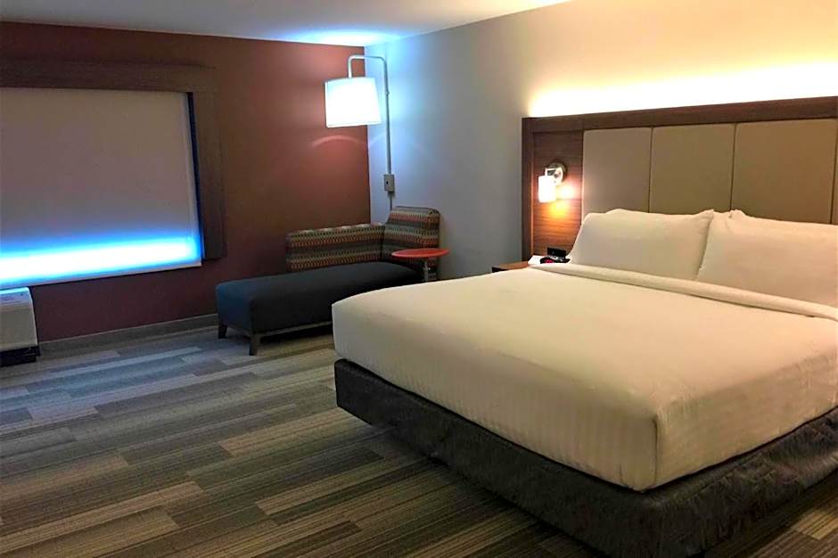 Holiday Inn Express & Suites Danville By IHG