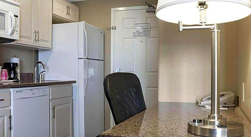 MainStay Suites Bismarck