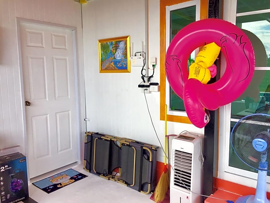 Poonisavilla ????????????