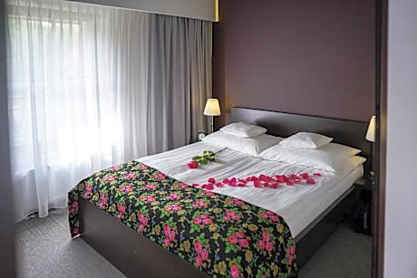 Apartment (4 Adults)