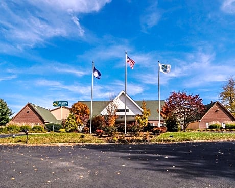 Quality Inn Dublin I-81