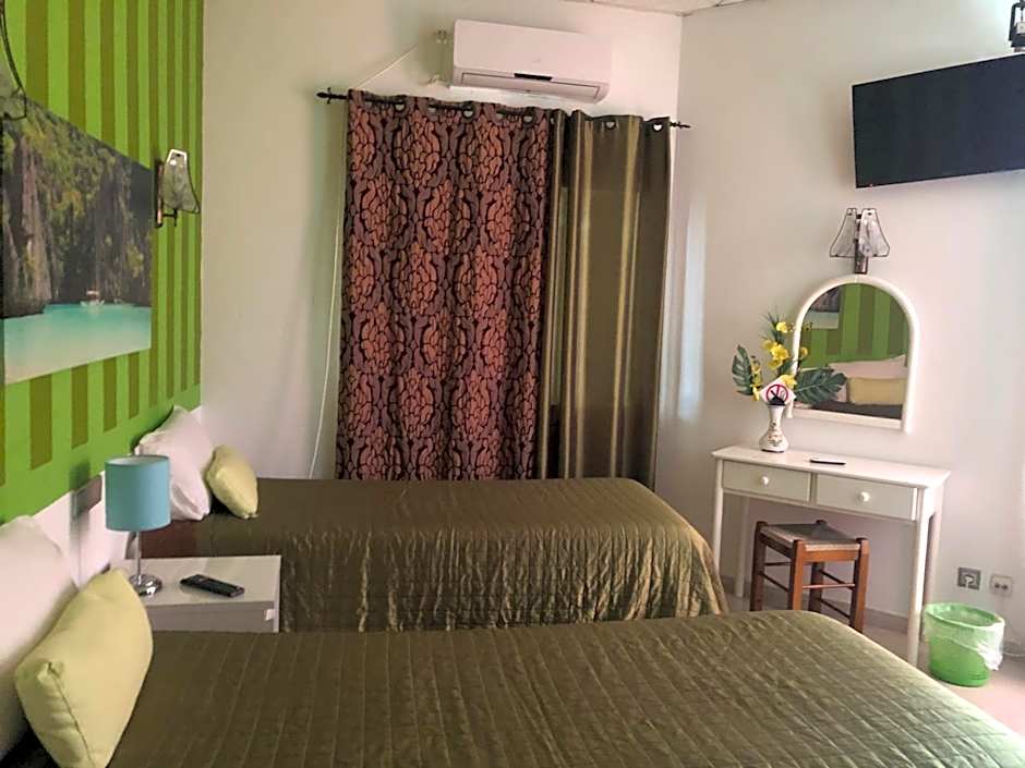 Apartamentos e Quartos Atalaia