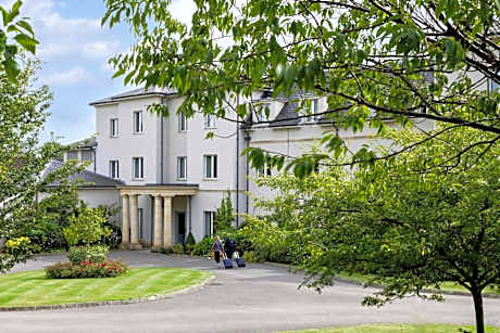 Bowood Hotel, Spa, and Golf Resort