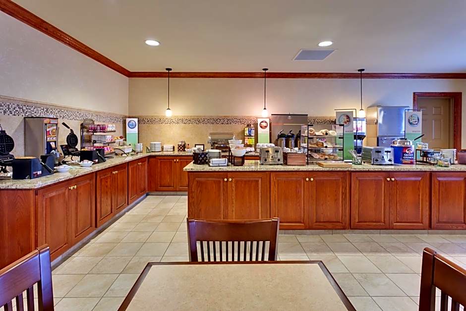 Country Inn & Suites by Radisson, Buffalo South I-90, NY