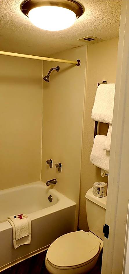 Days Inn by Wyndham Gainesville Florida