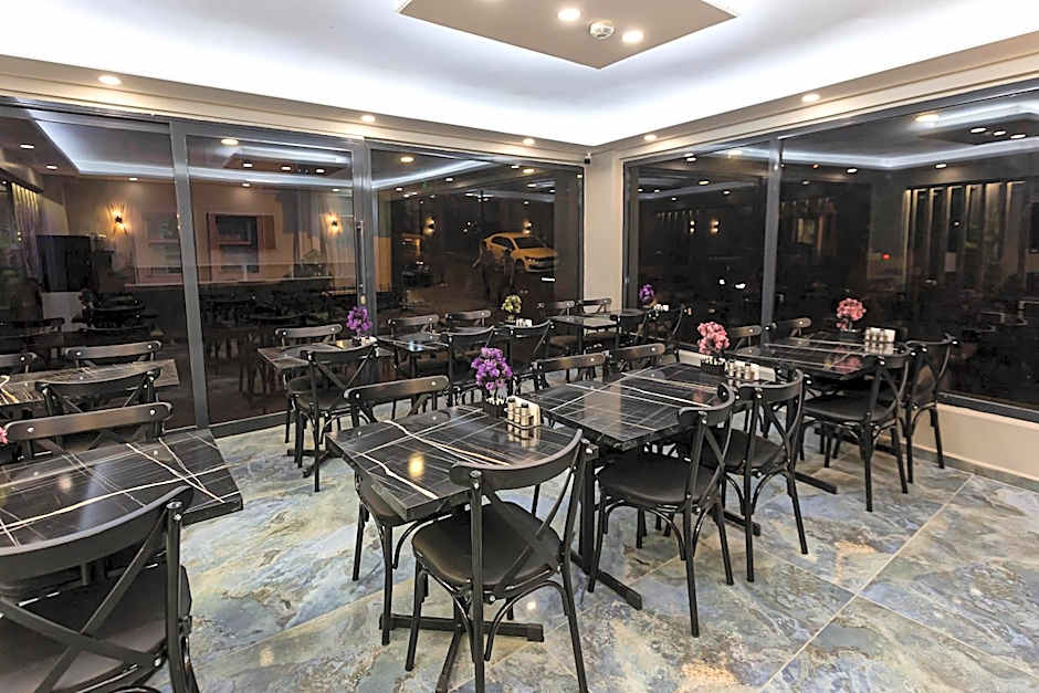 Ria Suites Boutique Hotel