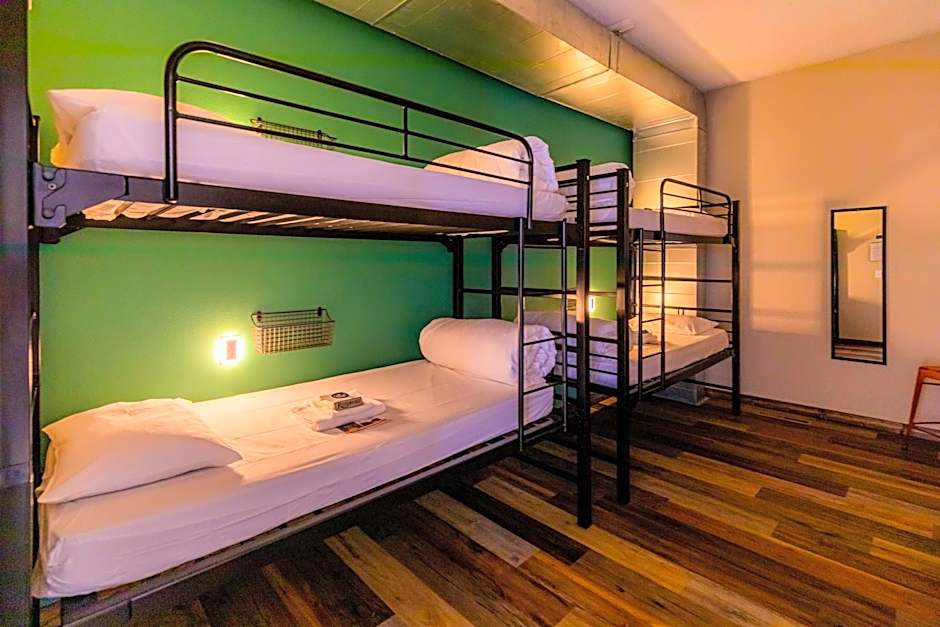 Pintler's Portal Hostel