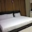 Clover Hotel