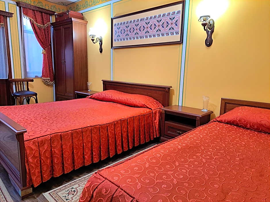 Family Hotel at Renaissance Square