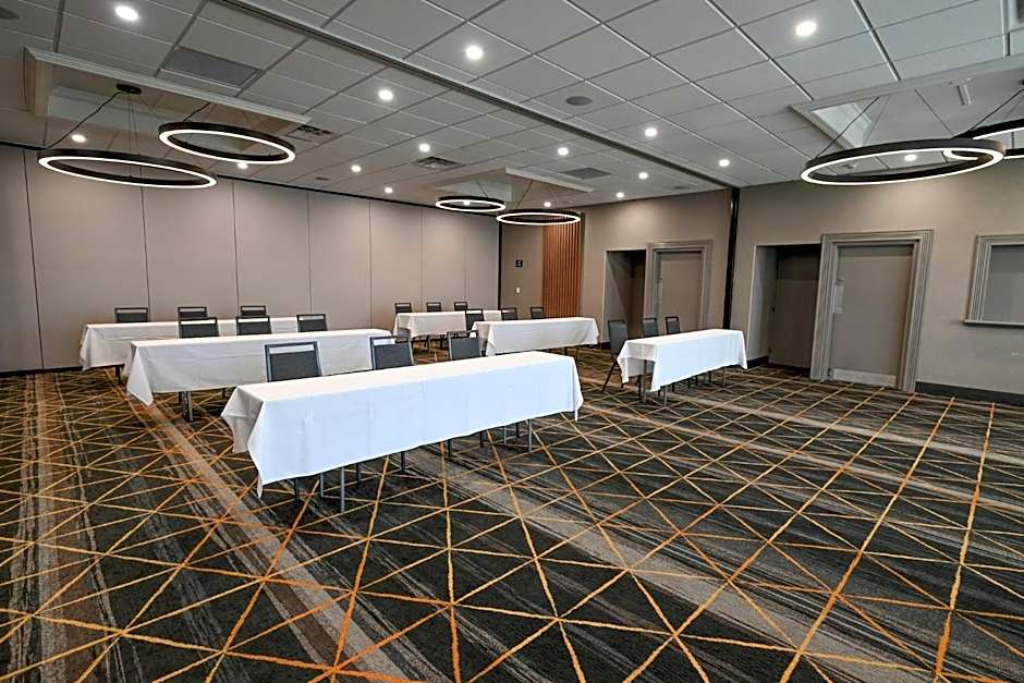 Holiday Inn Cleveland-Mayfield Hotel By IHG