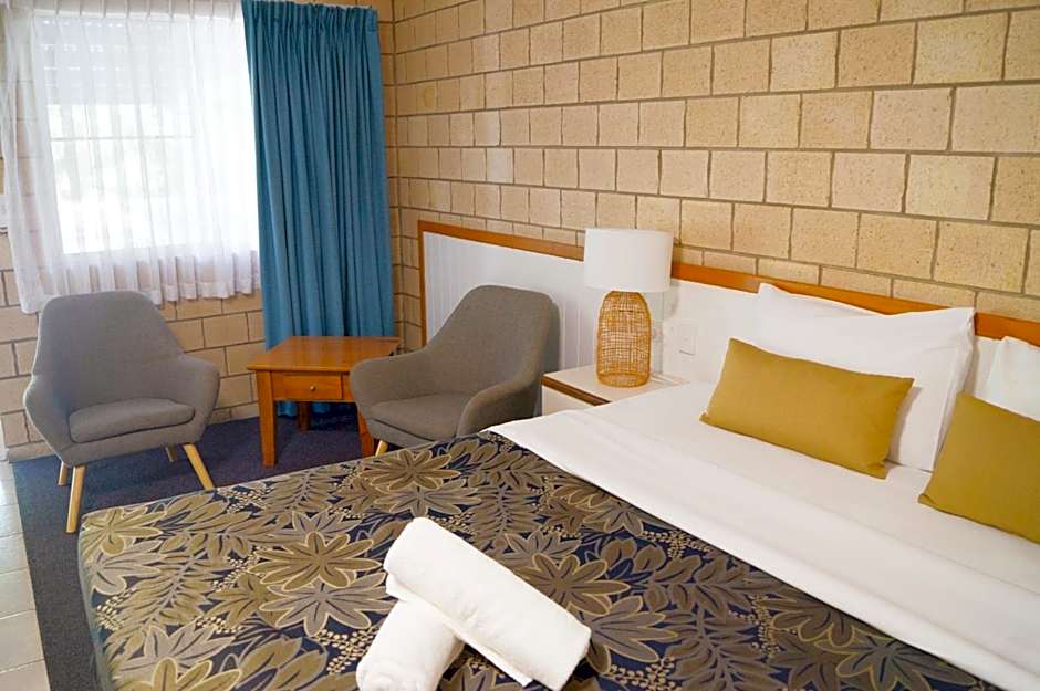 Jacaranda Country Motel