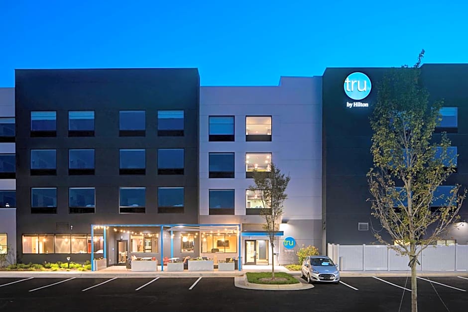 Tru By Hilton Manassas, VA