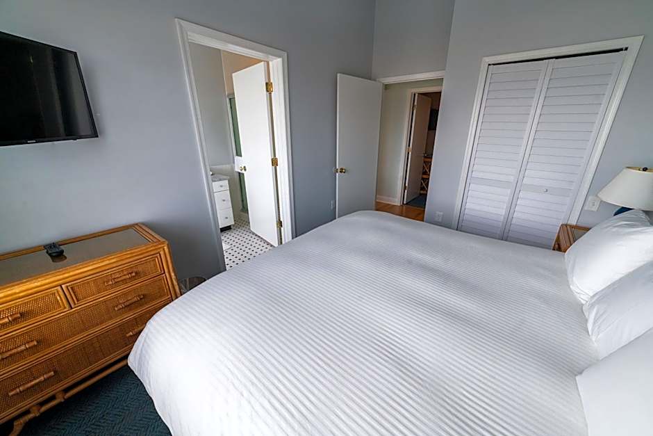 Sandpiper Beach Club