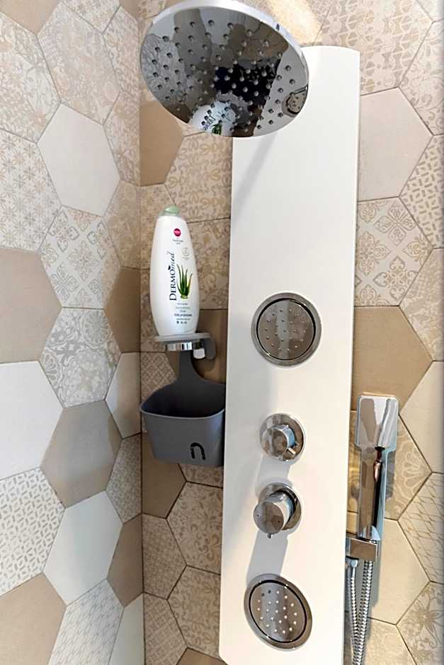 Merulana Suite Apartment